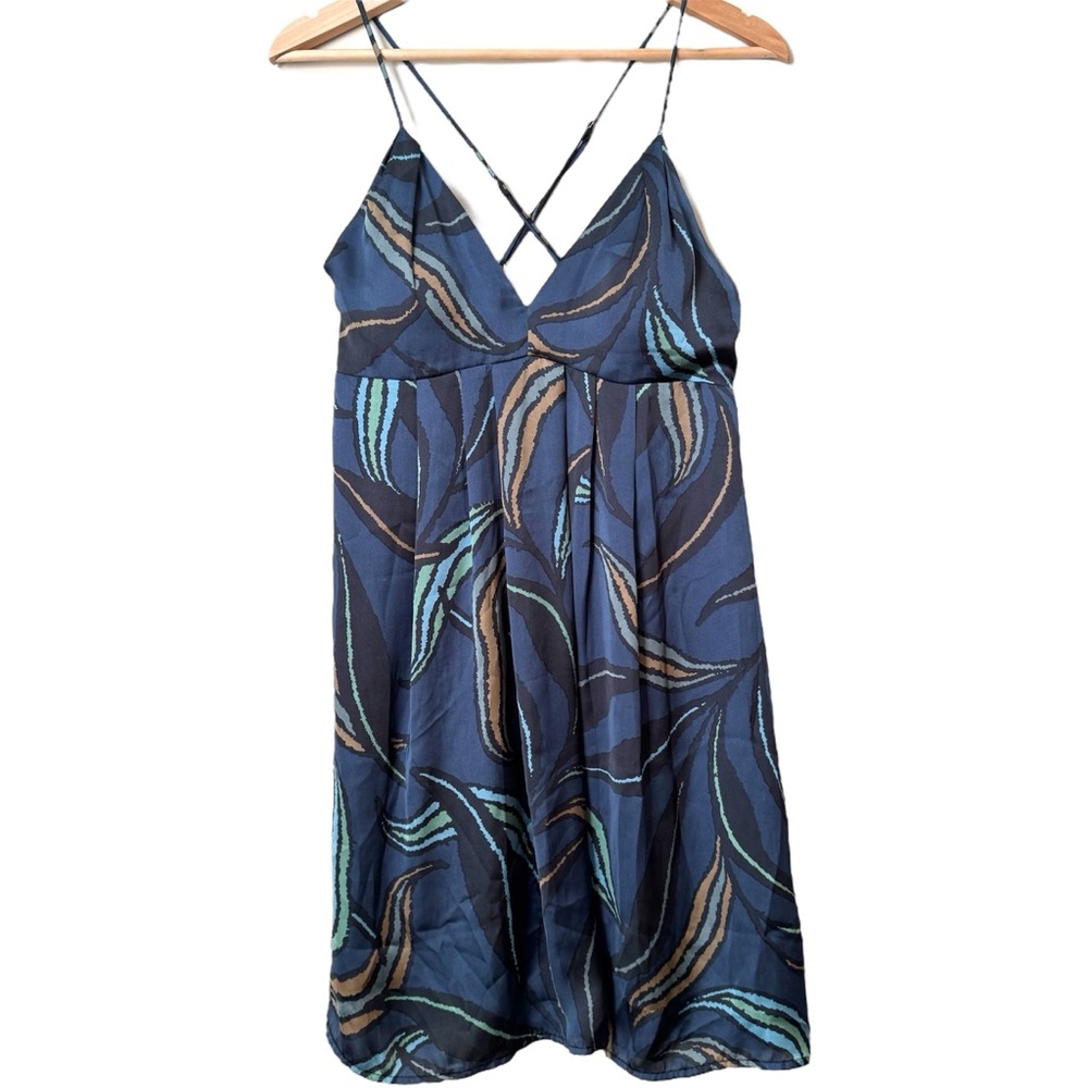 5/48 Saks Fifth Ave. Blue Mini Dress w/ Leaf Pattern. Prom Dress.